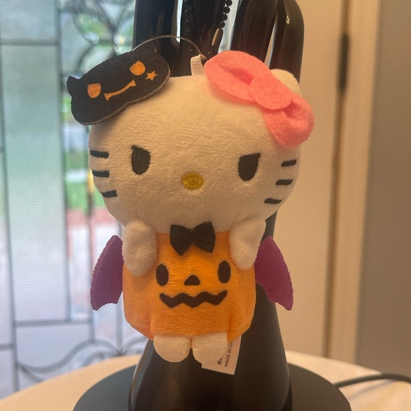 Hello Kitty Halloween bag charm - Picture 1 of 5